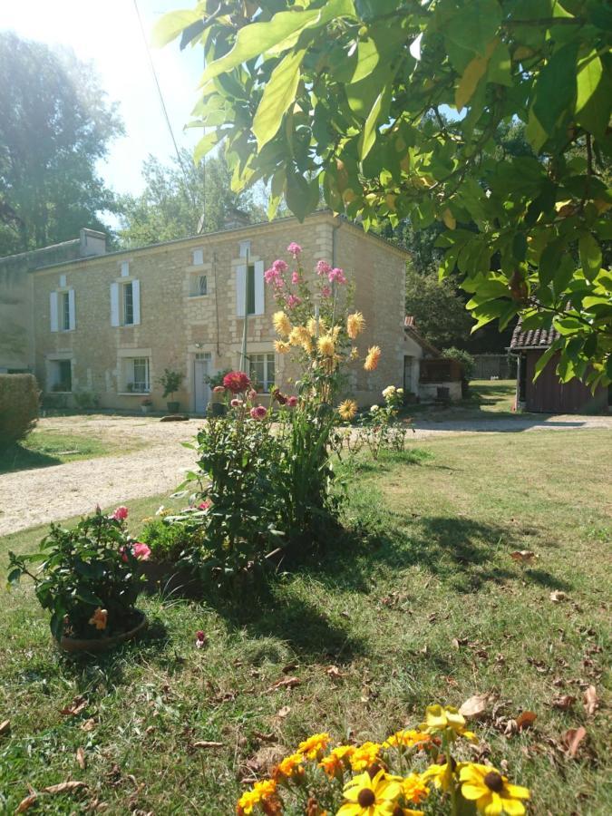 Bed and Breakfast Aux Vieux Fours Noaillac Екстер'єр фото